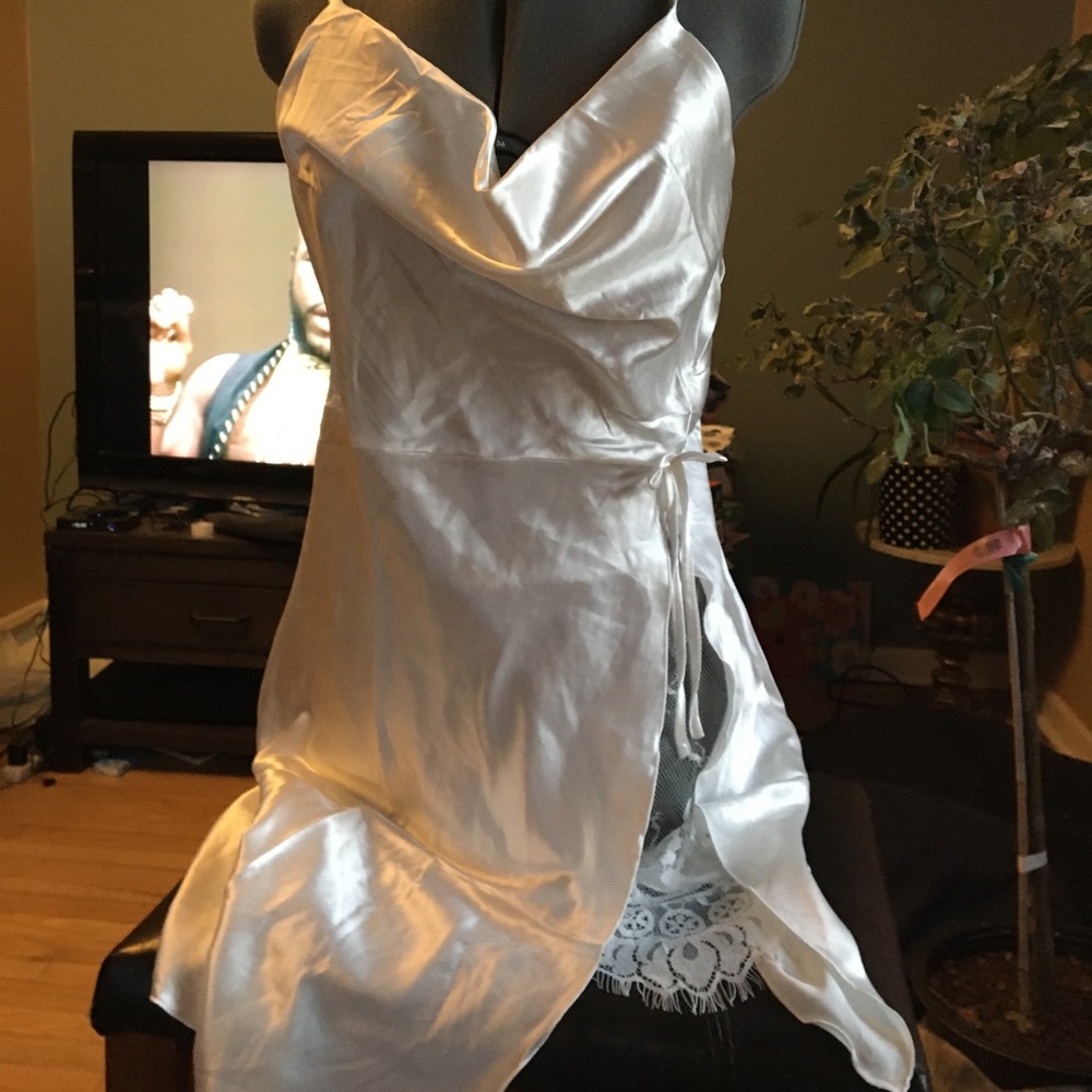 Cowl neck slip with lace